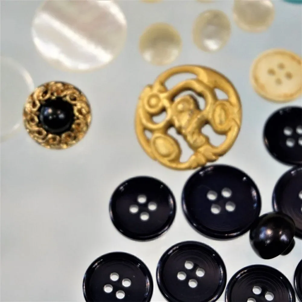 Vintage Buttons Mixed Lot
